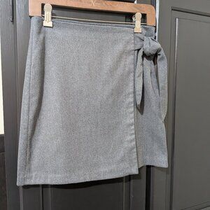 Banana Republic Size 0 Gray Wrap Skirt